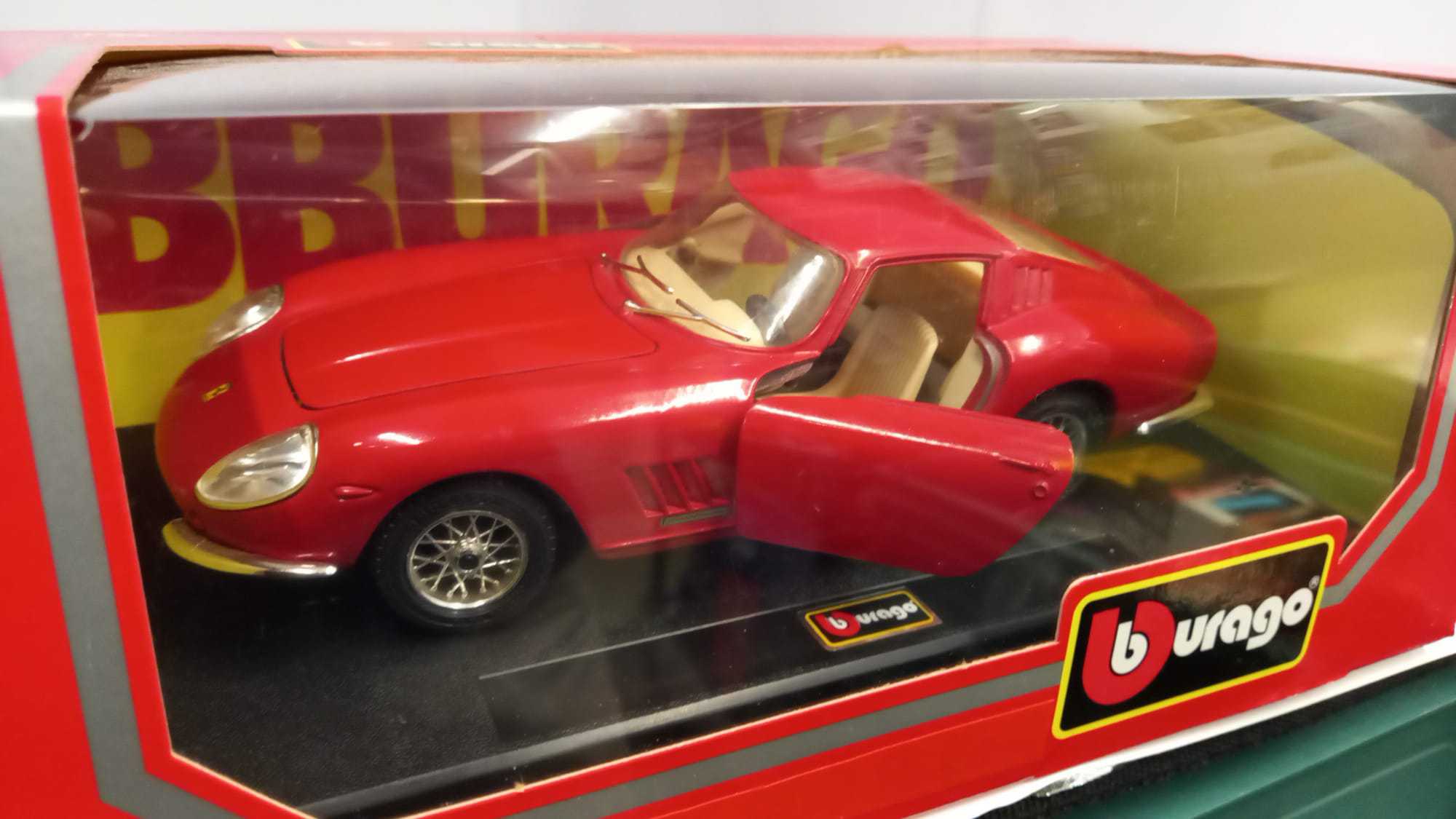 Châssis inférieur miniature Ferrari 275 GTB 4 1966 1/24 Burago #A25