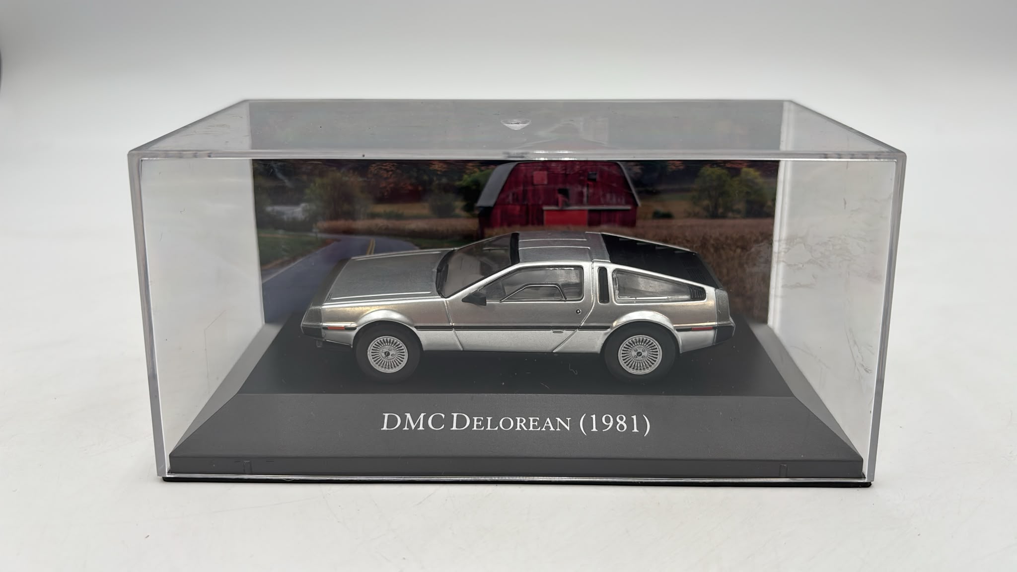 DMC Delorean 1981 1/43 senza scatola originale - scala 1:43