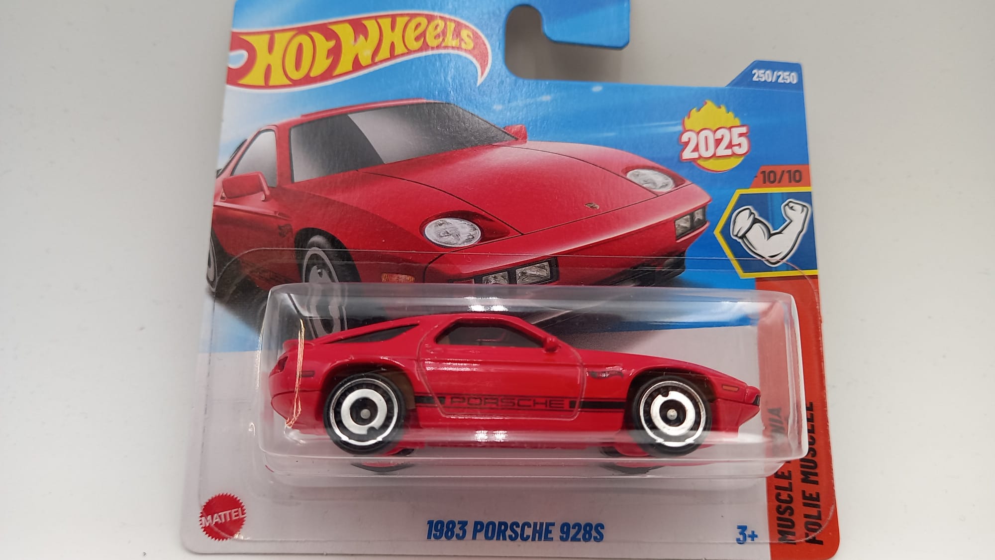 Hot Wheels Porsche 928S 1983 1/64 - scala 1:64