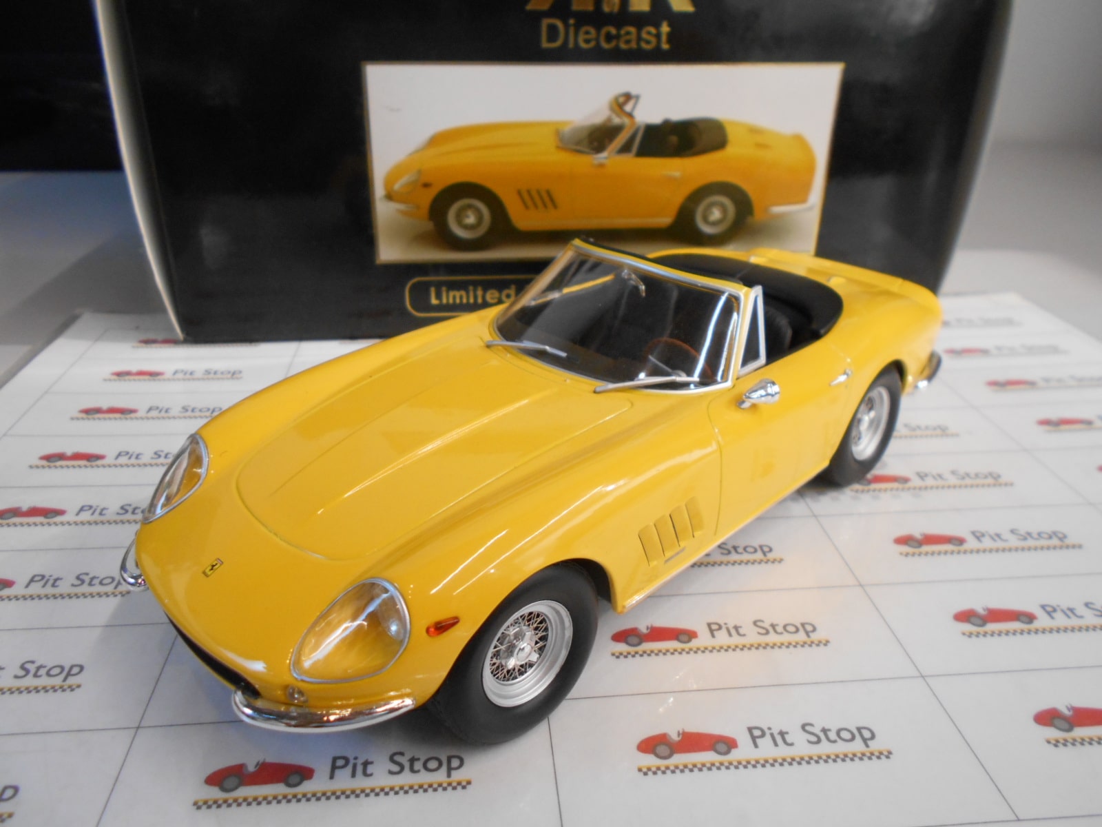 Ferrari 275 GTB4 NART Spyder Rouge 1967 - KK Scale 1/18 Toit Souple - Neuve