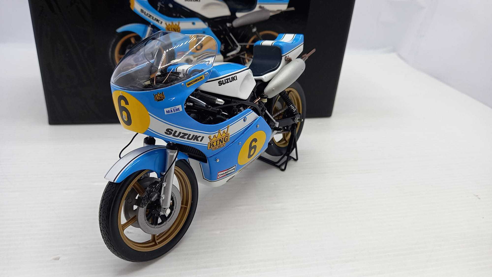 Minichamps Suzuki XR 14 1975, 1/12. GP Assen 1975, pilota B.Sheene