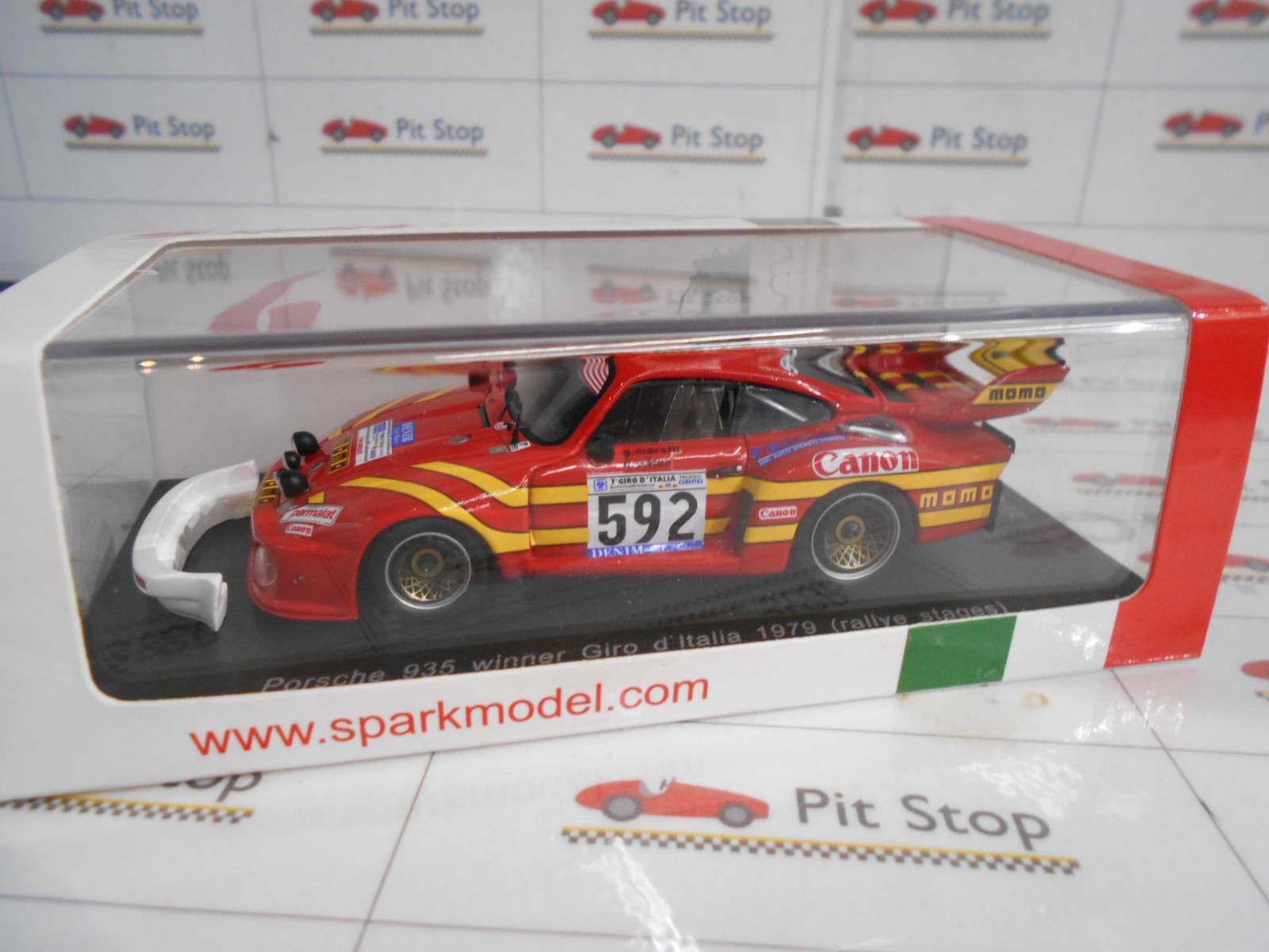 新品 スパーク SPARK 1/43 Porsche 935 No.592 Winner Giro D
